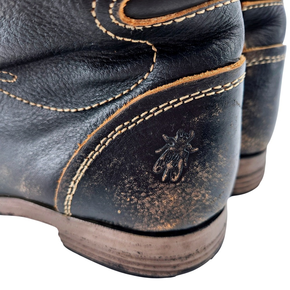 Black Leather Buckle Boots with Red Straps - Picture 5 of 9
